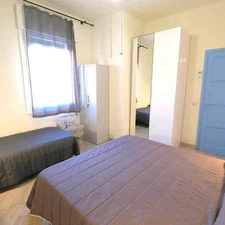 Casa Rossa Tre In Centro Jesolo