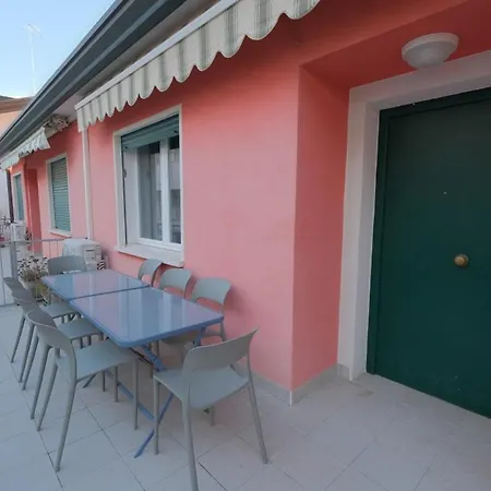 Casa Rossa Tre In Centro Appartement